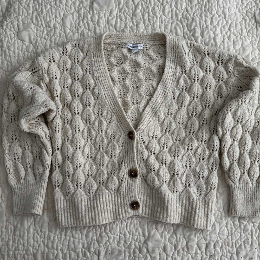 Elegant Cream Knit Cardigan